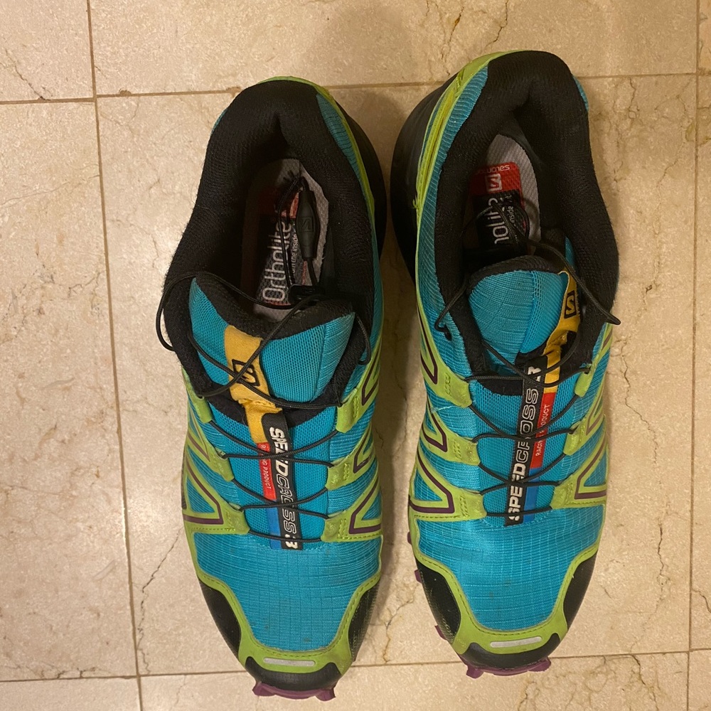 Salomon Women’s Speedcross Trail Shoes, size 9
